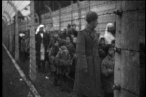 Auschwitz: The Nazis and the Final Solution I-II 26.