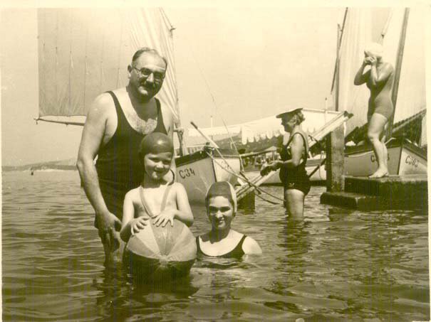 Cirkvenica, vitorlás előtt a vízben, 1936. június 18.