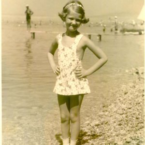 A strandon, 1937. július